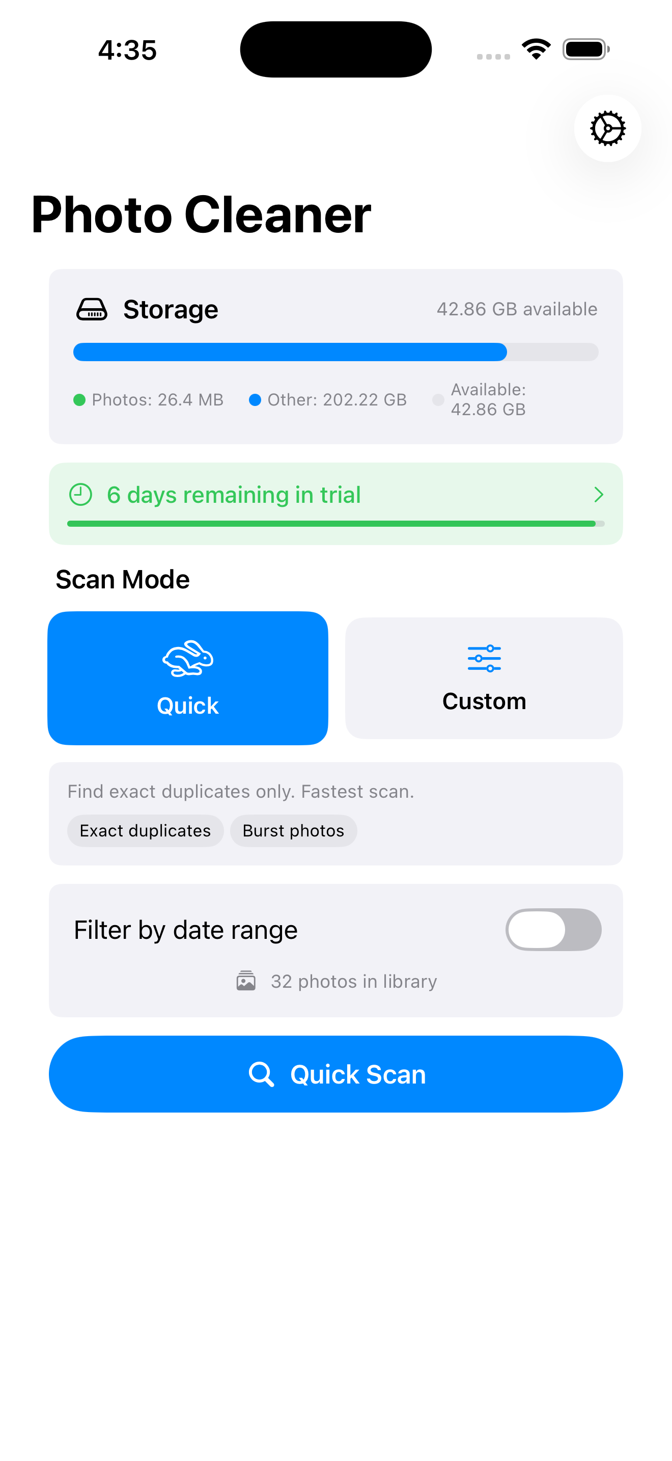 Home screen showing storage usage and Quick Scan button